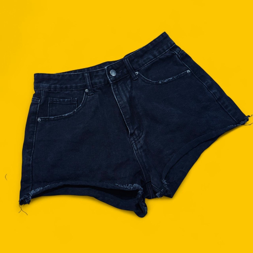Whimsigoth Retro 90s Grunge Faded Black High Waisted Denim Raw Hem Shorts M